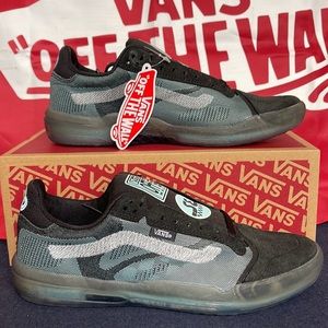 Vans Evdnt Ultimatewaf
(Se Bikes) Black/Plume
VNOA5DY7Z48
WMNS sneakers